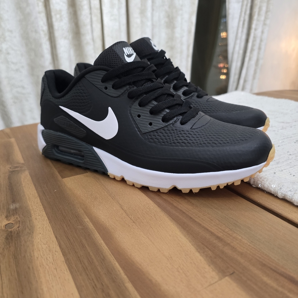 Nike Men's Black and White Air Max Sneakers